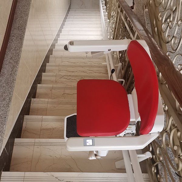 座椅式电梯的主要运行原理的相关介绍